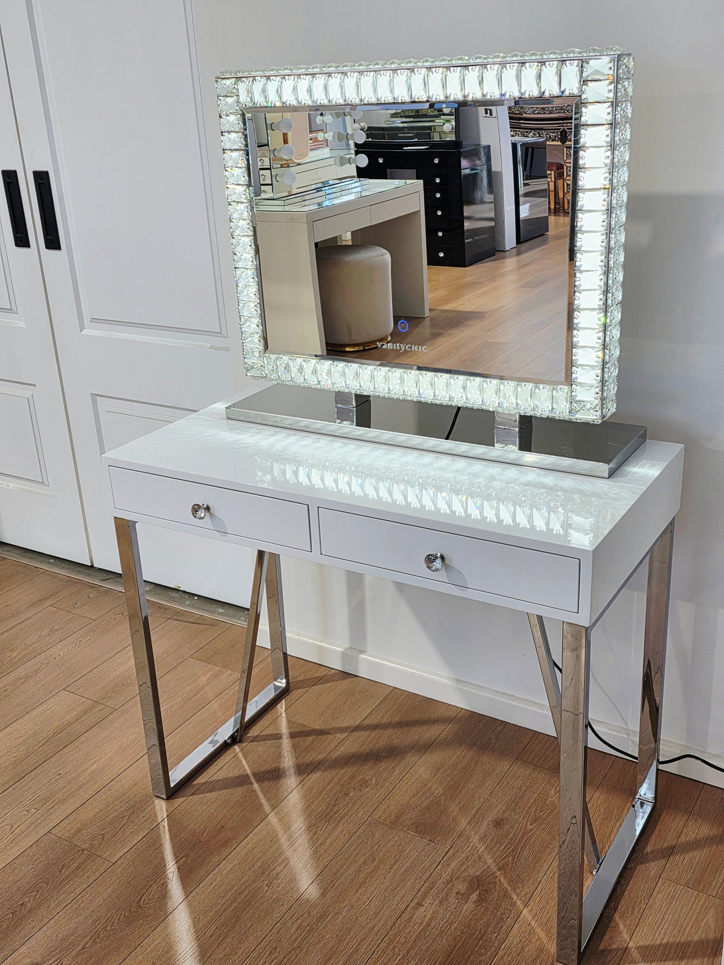 Charlotte Makeup Table + Large DiamondX Makeup Mirror with Sensor Dimmer