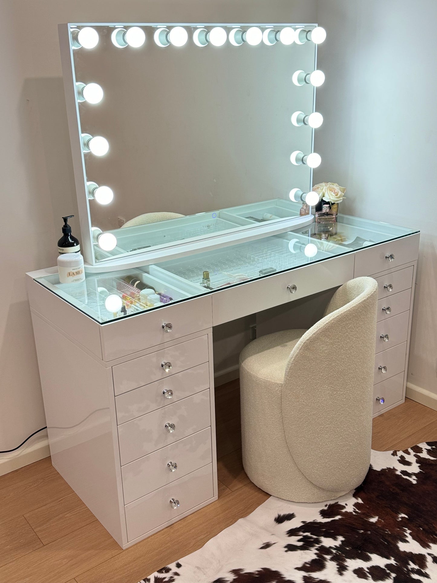 HIGH QUALITY - MILA Rose Beauty Station + XL YSABEL Hollywood Makeup Mirror with LED Lights