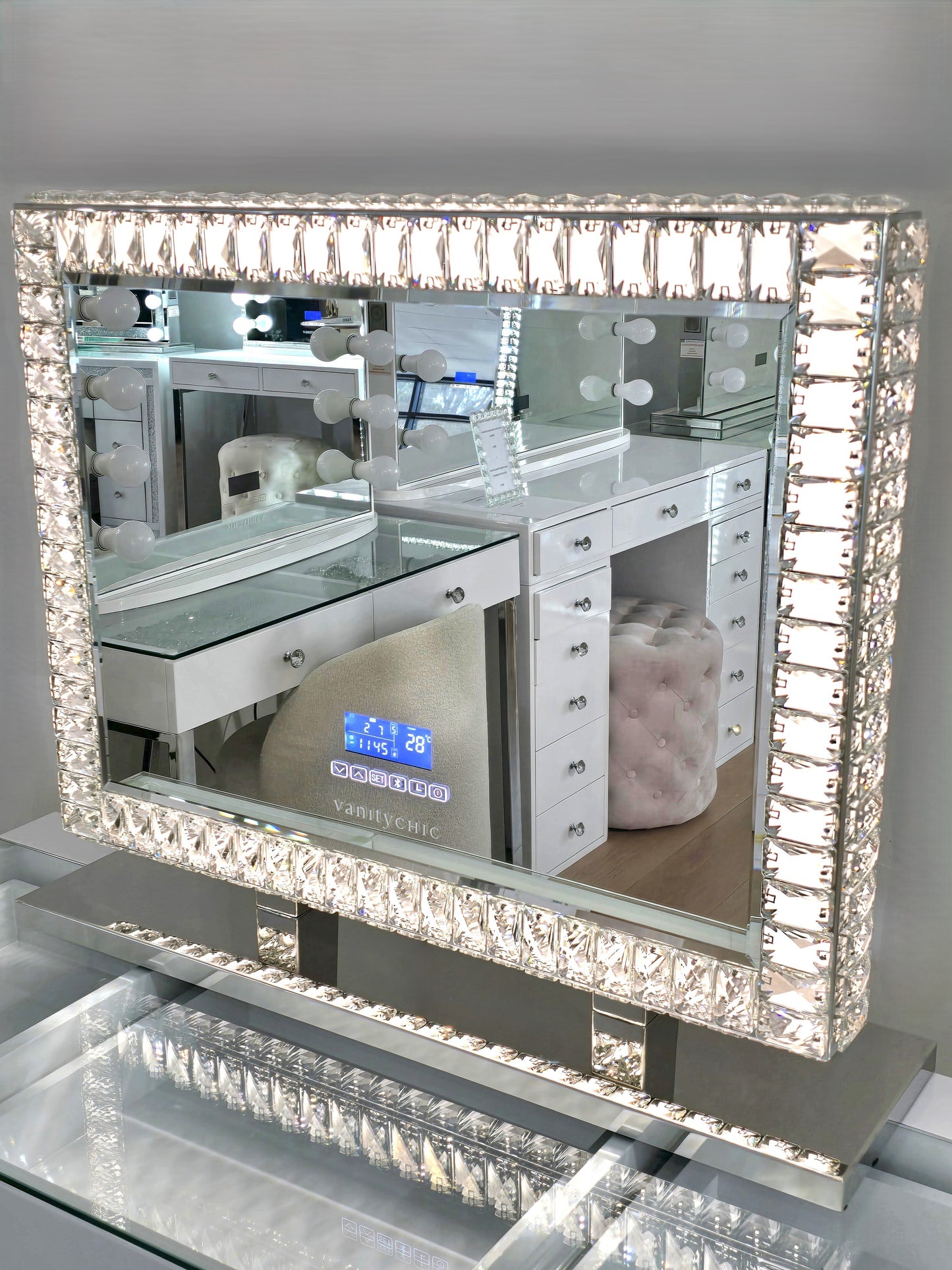 HIGH QUALITY - Mini ARIA Beauty Station + DiamondX Makeup Mirror