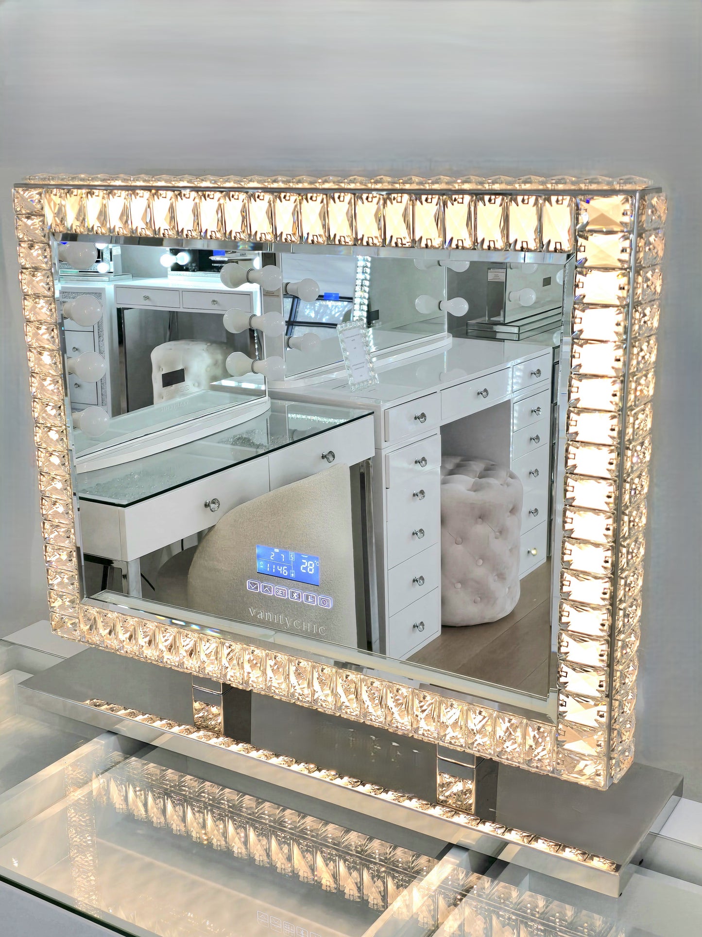 HIGH QUALITY - Mini ARIA Beauty Station + DiamondX Makeup Mirror