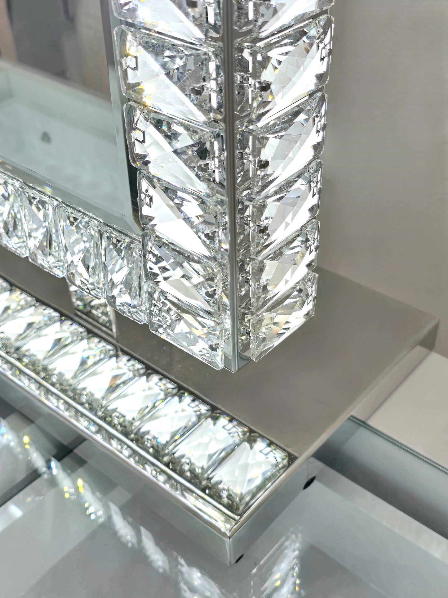 HIGH QUALITY - Mini ARIA Beauty Station + DiamondX Makeup Mirror