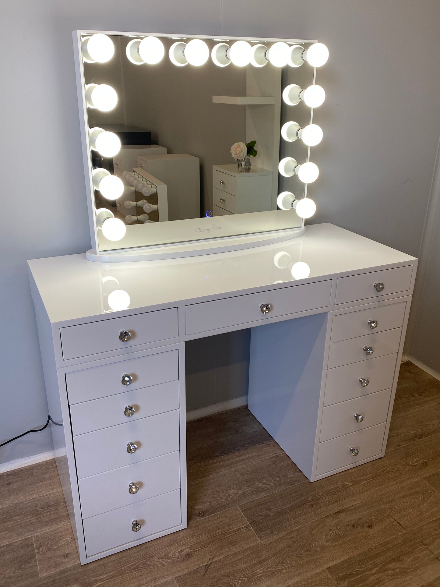 PRE-ORDER! Mini SUNDAY ROSE Beauty Station + Large YSABEL Makeup Mirror with LED Lights