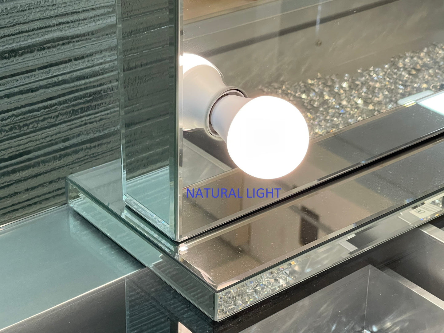 HIGH QUALITY - VALENTINA Hollywood Makeup Mirror with Tri-Lights