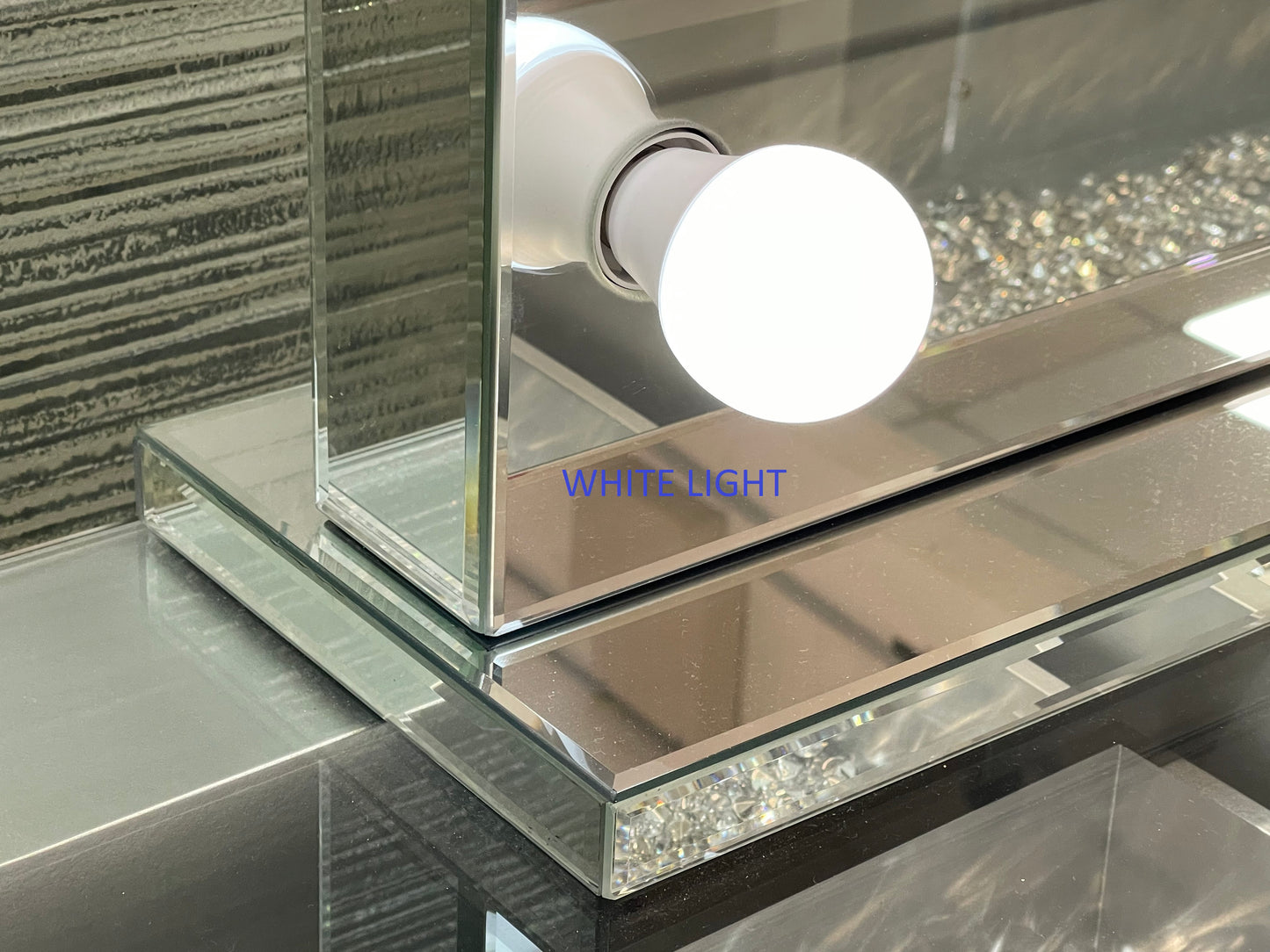 HIGH QUALITY - VALENTINA Hollywood Makeup Mirror with Tri-Lights