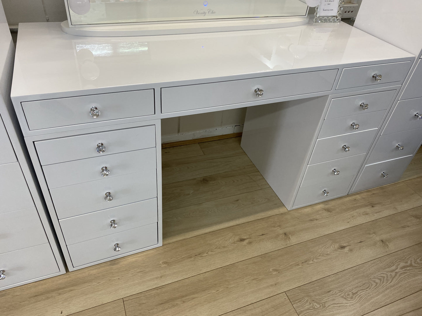 HIGH QUALITY - SUNDAY ROSE Beauty Station (Non glass top table)