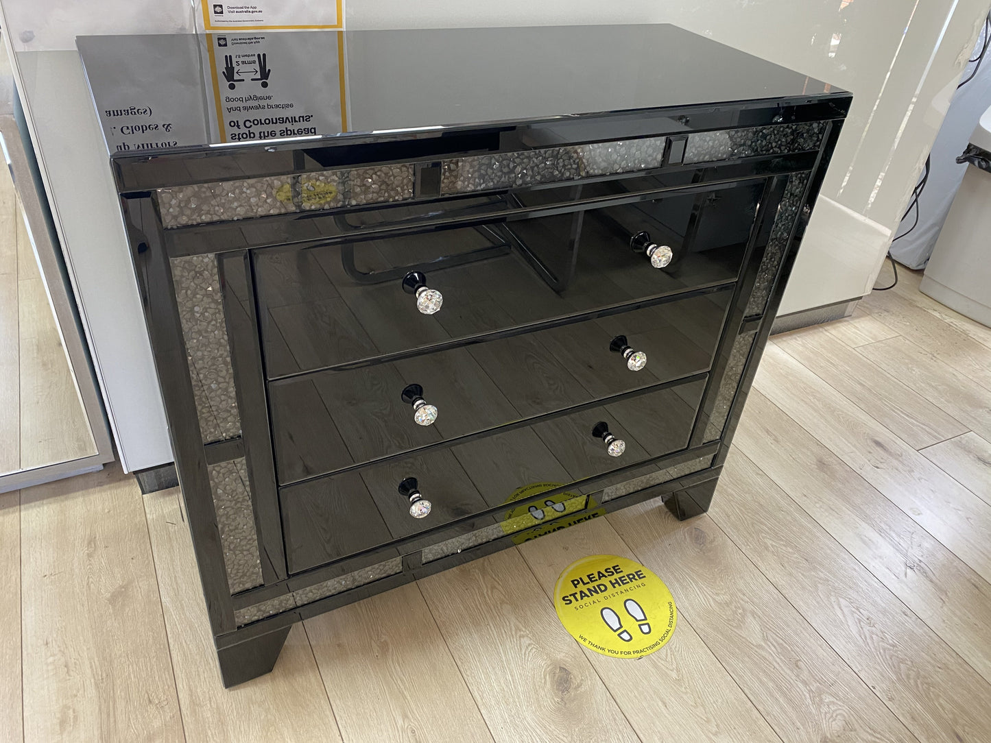 STOCK CLEARANCE - 3 Drawers Mirrored Chest with Crushed Diamonds