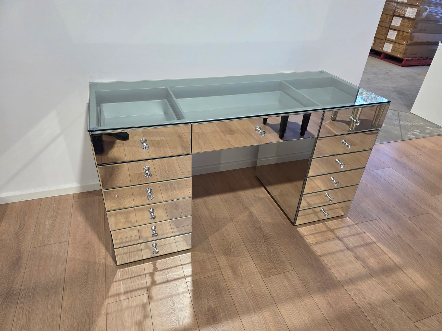 Premier Quality - L150cm Mirrored Josephine Beauty Station
