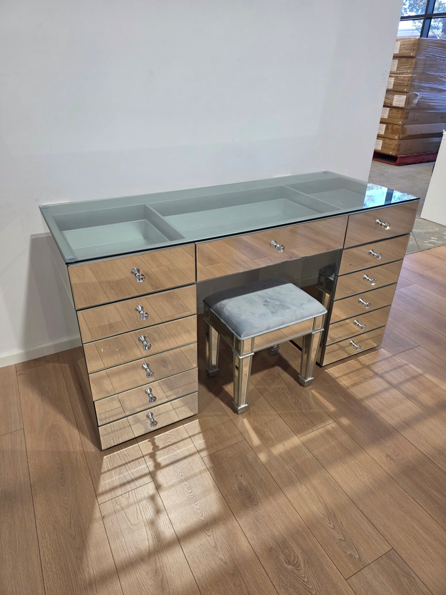 Premier Quality - L150cm Mirrored Josephine Beauty Station