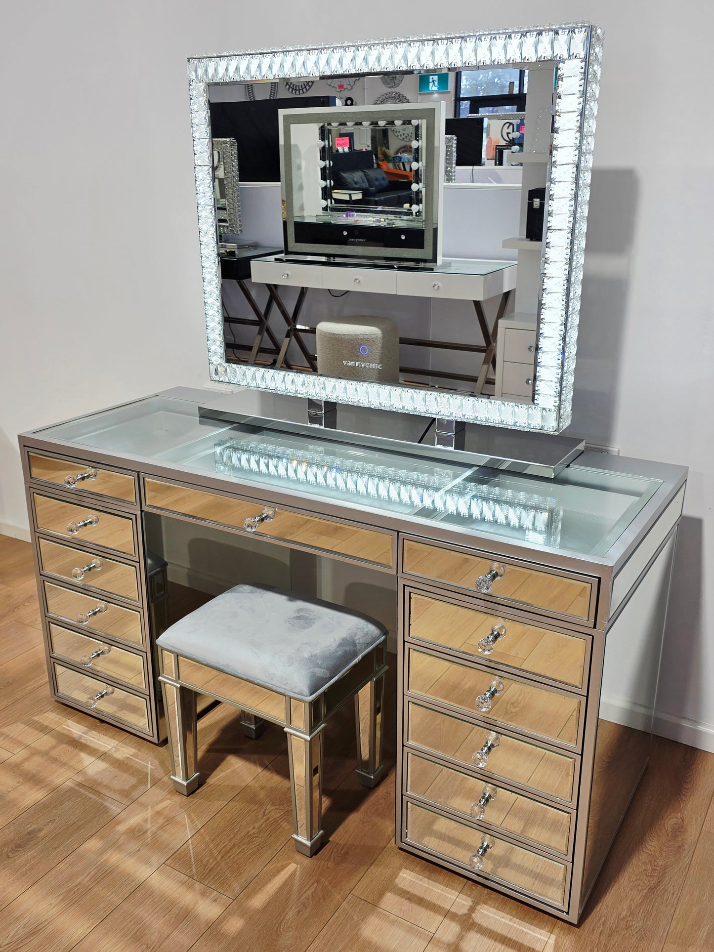 Package Sale: L150cm Mirrored Beauty Station with Clear Glass Top + XL DiamondX Makeup Mirror with Sensor Dimmer/Tri-Lighting + Mirrored Stool
