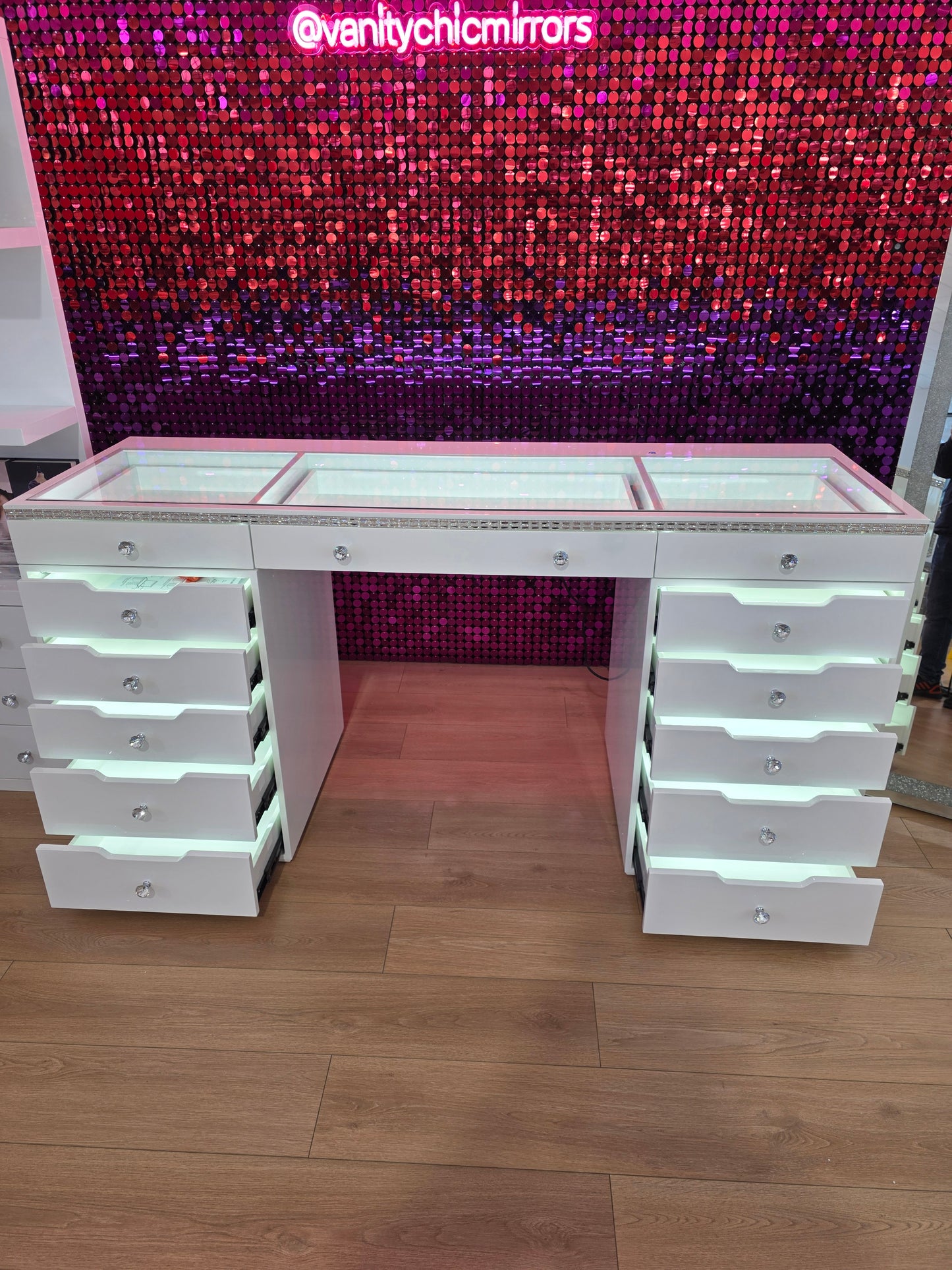 High Quality - L180cm Lighting Diamond Style White Beauty Station