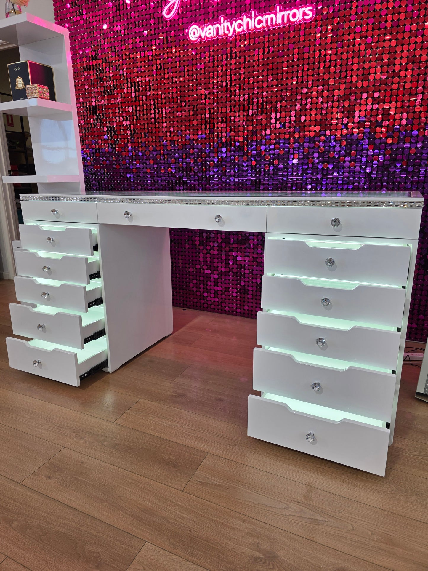 High Quality - L180cm Lighting Diamond Style White Beauty Station
