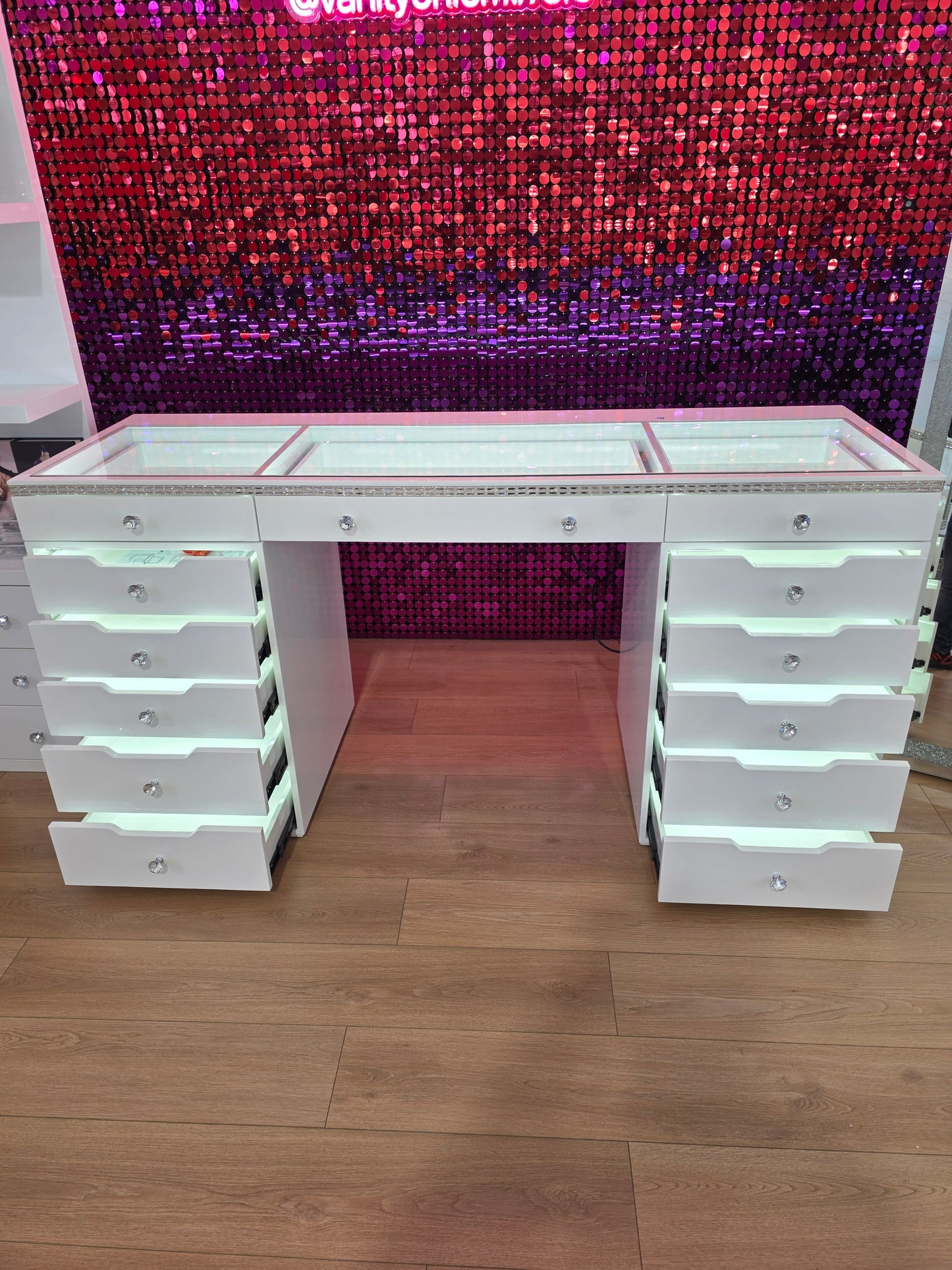High Quality - L180cm Lighting Diamond Style White Beauty Station