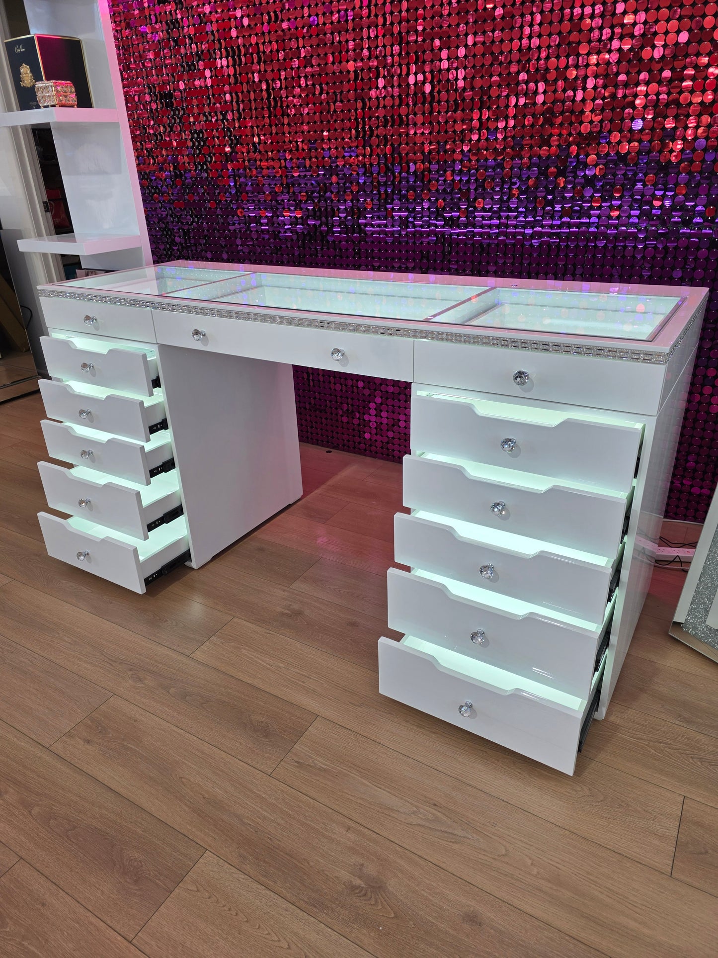 High Quality - L180cm Lighting Diamond Style White Beauty Station