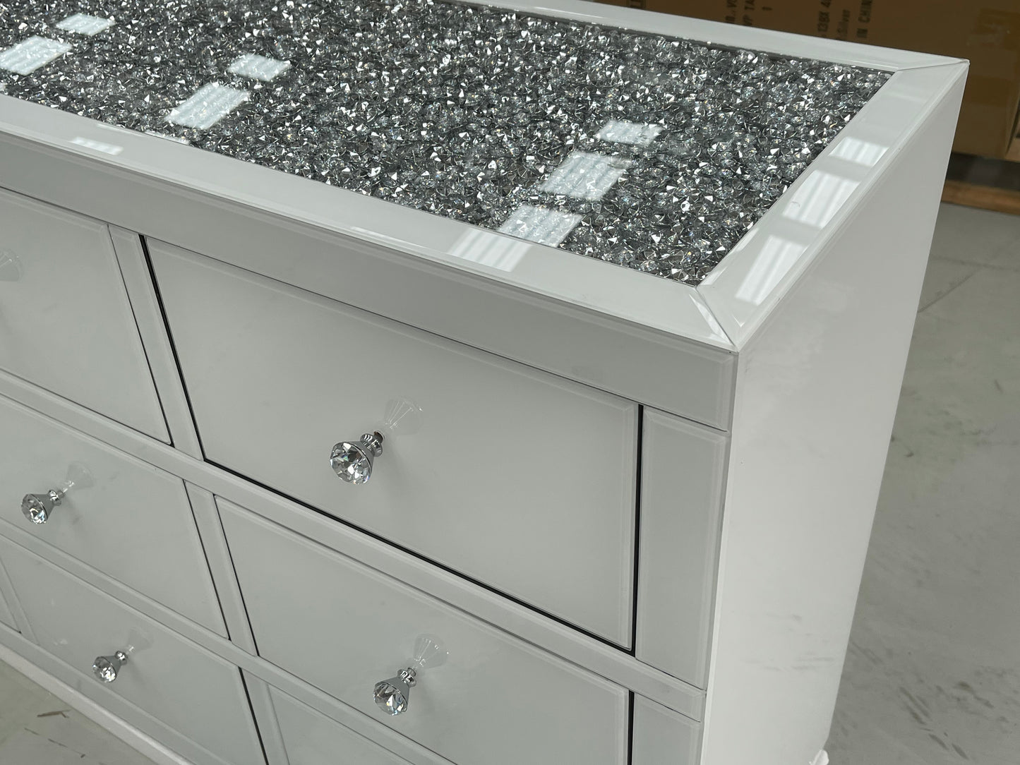 9 Drawers Mirrored Chest with Crystal Top - WHITE