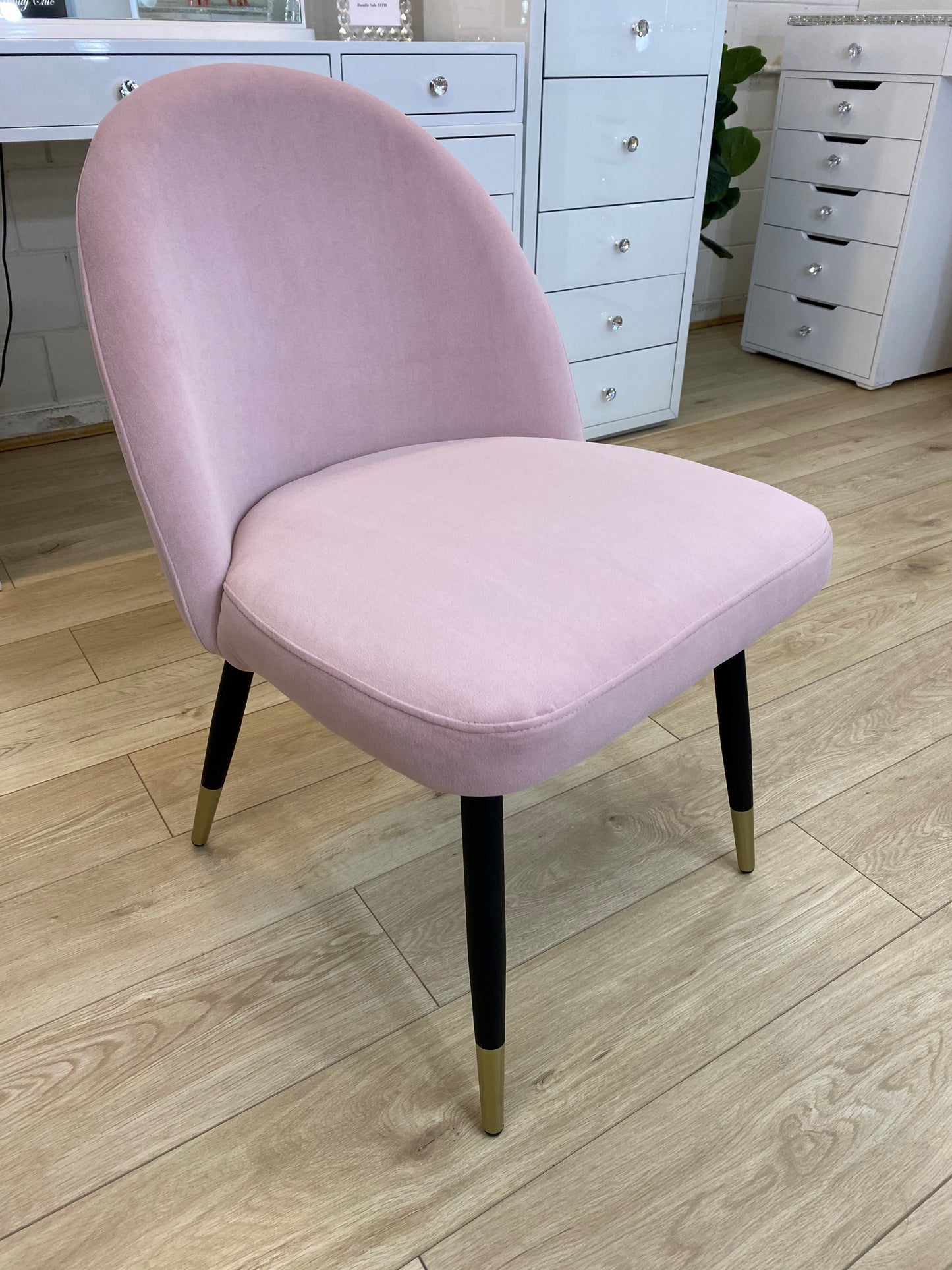 Velvet Makeup Vanity Chair - Pink
